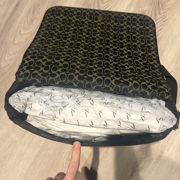 Black Vintage Coach messenger/laptop bag - canvas - like new - Picture 3 of 4